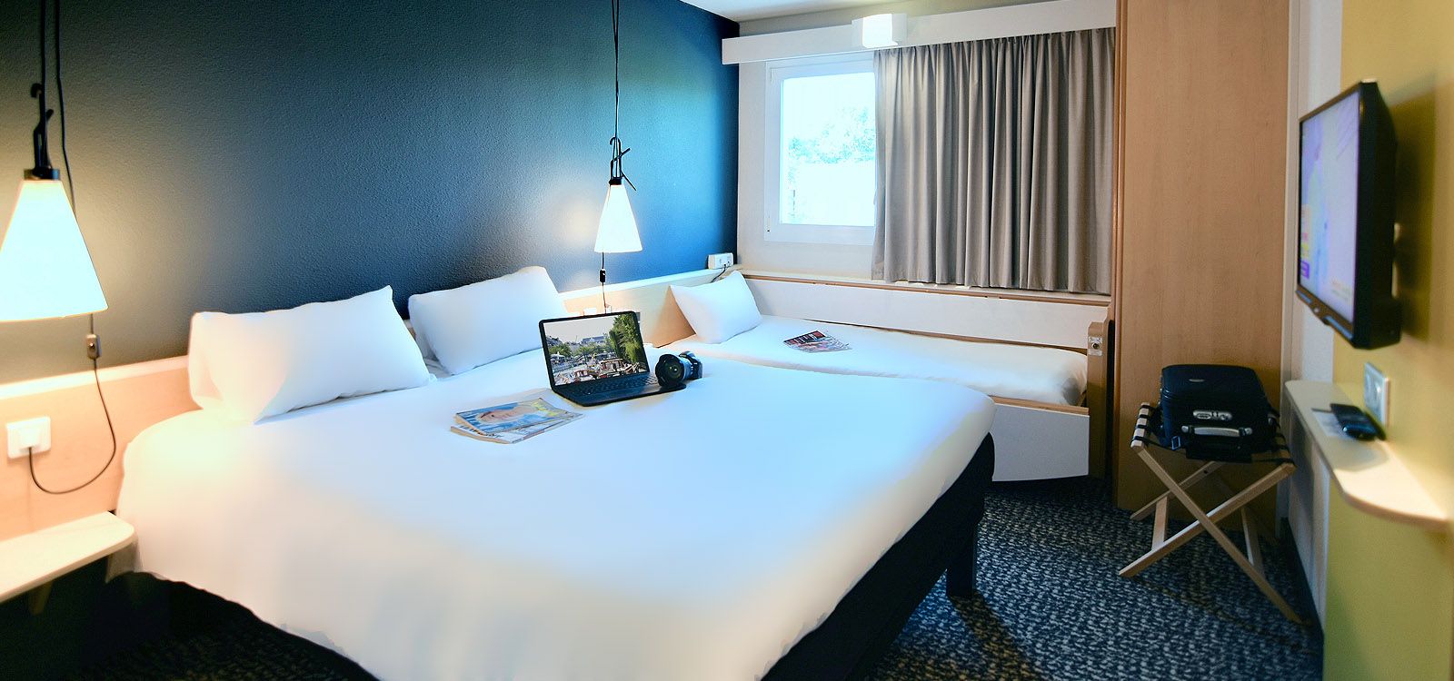 Chambre triple hôtel Ibis Nantes